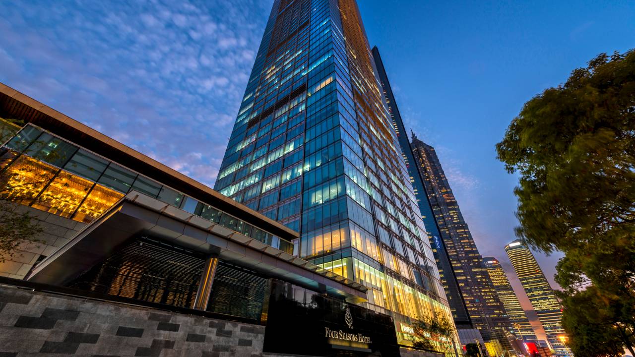 上海浦东四季酒店外观图